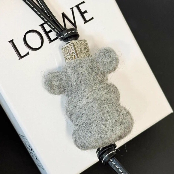Loewe Gray Koala Key Holder - Picture 4 of 7
